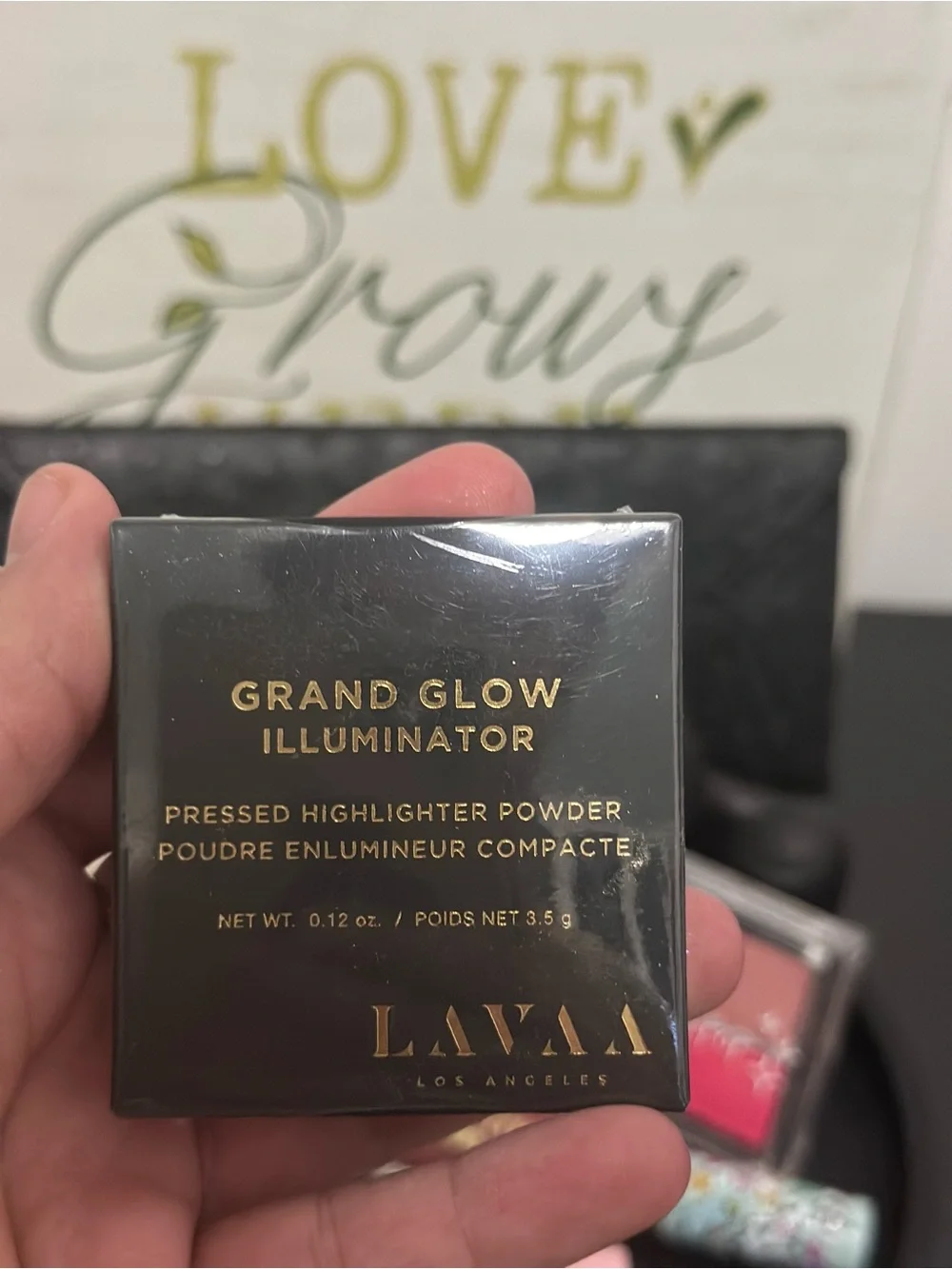 Makeup essentials (7 pieces) with pouch.